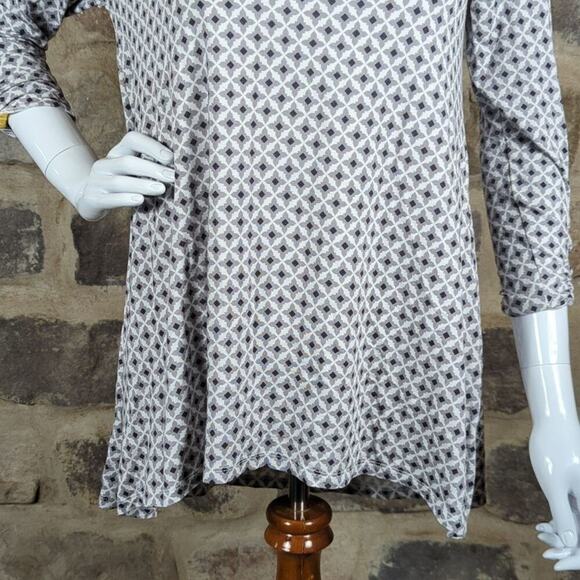 Matilda Jane Tunic Top Woman's Small White Black Yellow Trim Patterned Loose - Picture 6 of 15